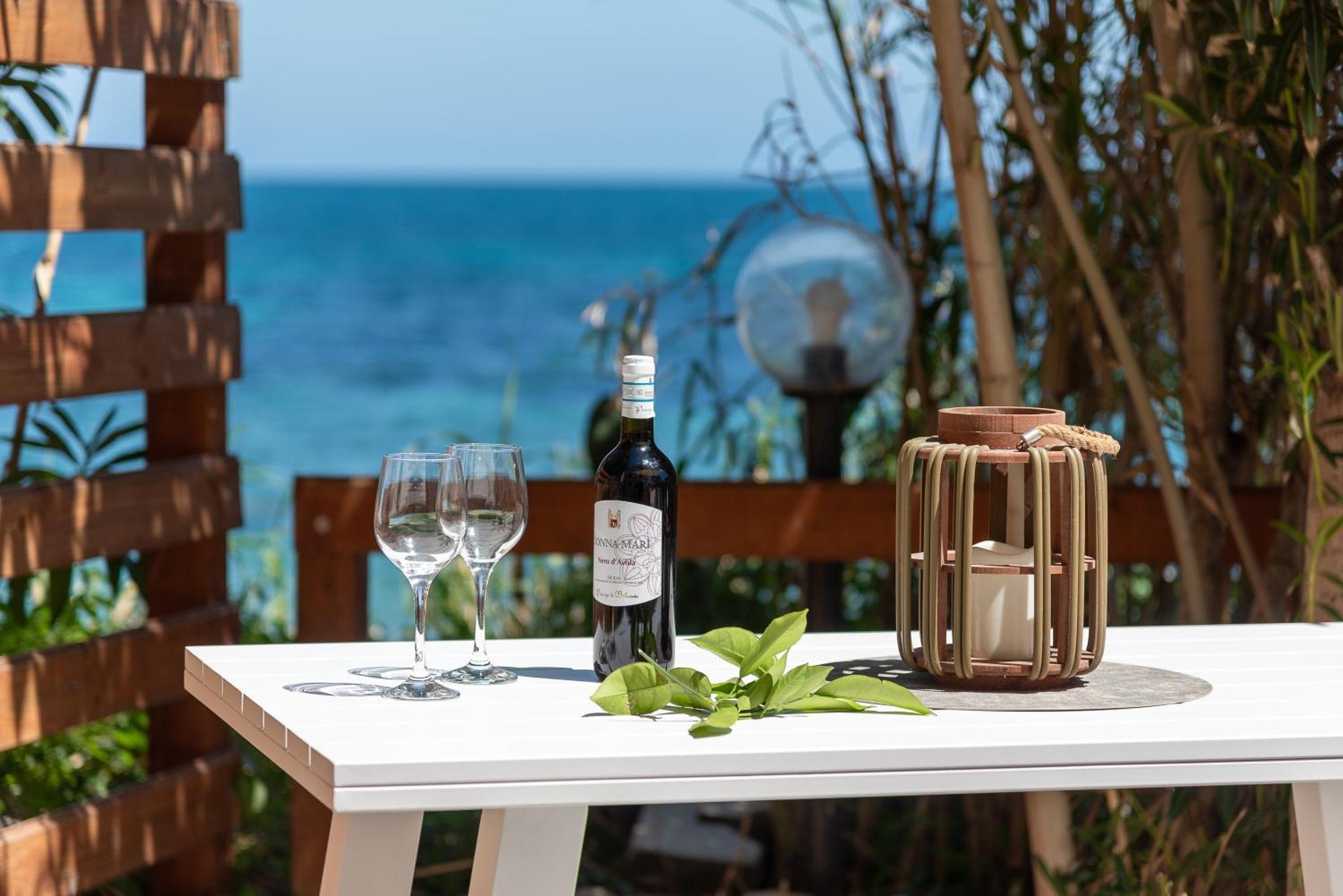 Dimore Di Mare - Beachfront Apartments Santa Flavia Exterior foto